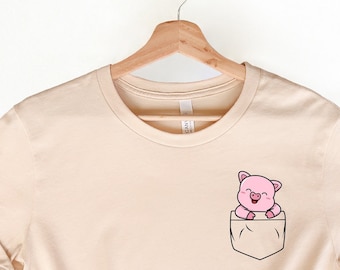 Cute Pig Shirt, Left Chest Pig Tee, Pocket Pig Shirt, Pig Mom Tshirt, Mothers Day Shirt, Teacher shirt, Pig Lover Shirt, Animal Lover , AN01