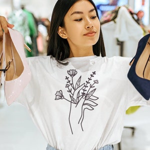 Flower Shirt, Wildflower Shirt, Plant shirt, Nature Shirt, Garden Shirt, Mom Shirt