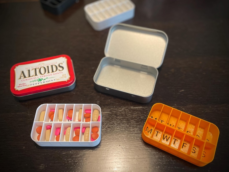 Clasificador semanal de medicamentos Altoids, inserto de lata imagen 6