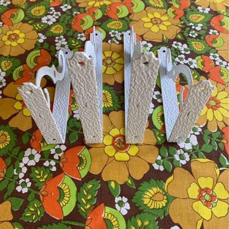 Vintage Set of 4 Metal Scroll Wall Shelf Brackets Etsy