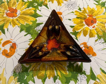 Vintage Ceramic Drip Lava Glazed MCM Triangle Ashtray USA Pottery