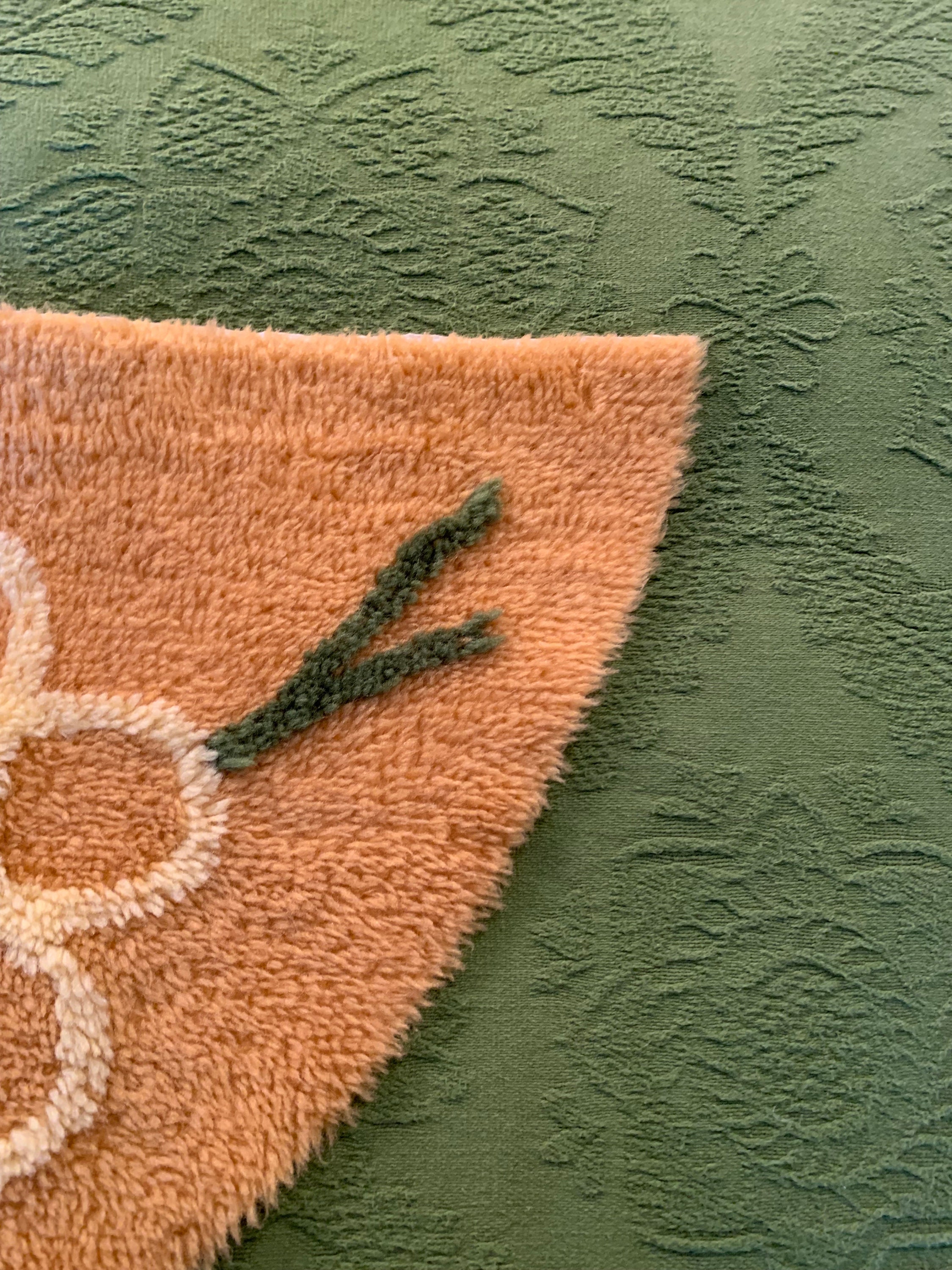 Vintage 70s Shag Flower Power Half Circle Bathroom Rug Mat Etsy