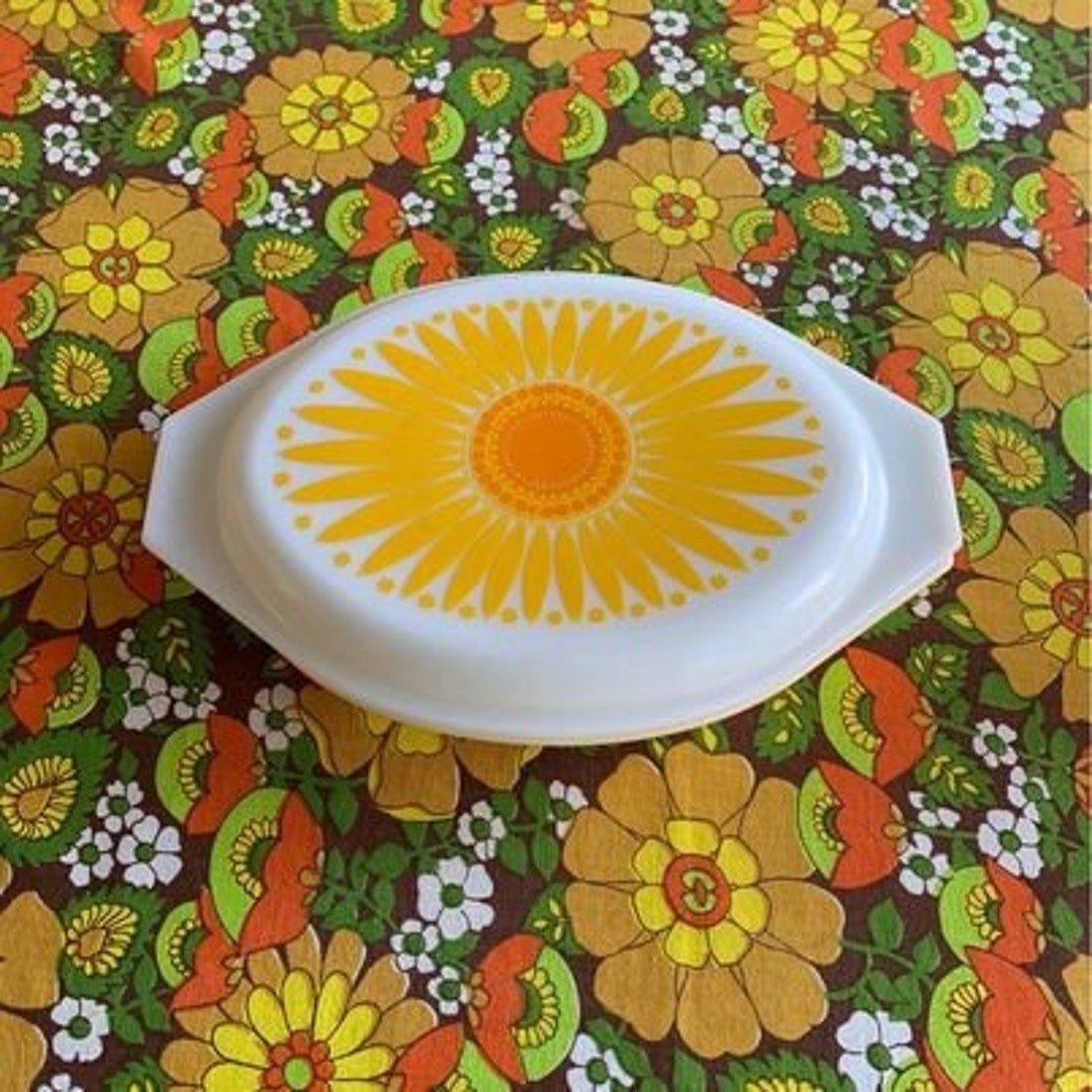 Vintage Pyrex Sunflower Divided Casserole Dish With Lid Etsy
