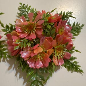Vintage 70&#39;s Pink Plastic Flower Power Taper Candle Rings (2)