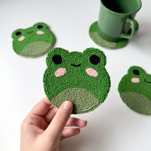 Handmade Frog Coffee Coaster | Tufted Mini Mug Rug | Custom Jewelry Display | Punch Needle Designs