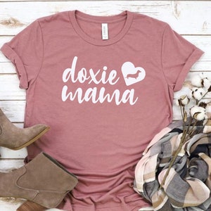 Doxie Mama Shirt, Dachshund T-shirt, Dachshund Mom, Dachshund Owner Gift, Dog Lover T-shirt, Weiner Dog Gift, Women Tees , Gift for her