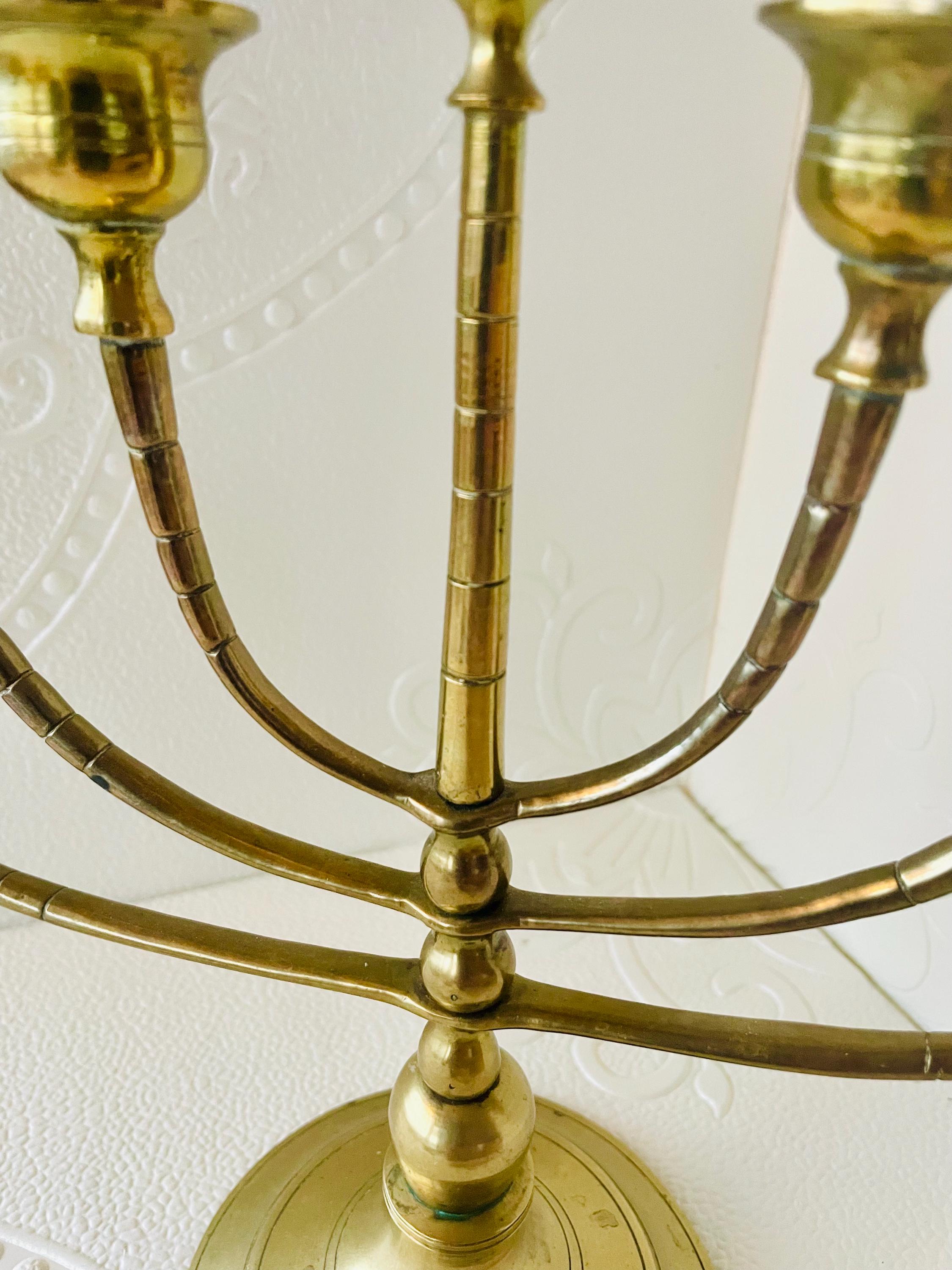 ヴィンテージ真鍮製メノーラー：ユダヤ教の燭台、7本の枝 - Etsy 日本