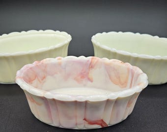 Akro Agate Uranium Glass No 654 Planter