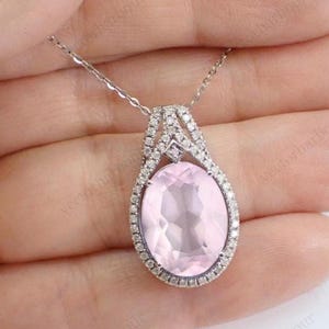 Colgante de cuarzo rosa de 11 quilates para mujer, colgante de boda único, colgante de halo de oro rosa, collar Art Deco hecho a mano, colgante de estilo antiguo para ella.