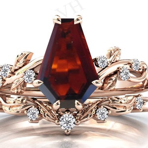 Vintage Coffin Shaped Red Garnet Engagement Ring Set Vine Leaf Design Garnet Wedding Ring Set 14k Rose Gold Garnet Bridal Ring Set For Women