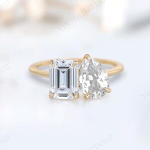 Emerald Cut Moissanite Engagement Ring For Women 14k Gold White Topaz Wedding Ring Vintage Cluster Bridal Anniversary Ring Gift For Women