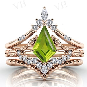 Antique Kite Shaped Peridot Engagement Ring Set 3 Piece Art Deco Leaf Design Peridot Wedding Ring Set 14k Rose Gold Unique Bridal Ring Set