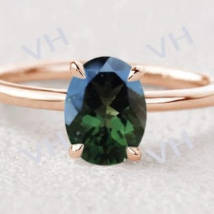 Vintage Solitaire Moldavite Engagement Ring Unique Moldavite Wedding Ring Green Gemstone Engagement Ring Rose Gold Bridal Ring For Women