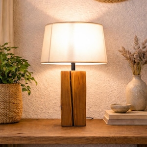 Lamp | Tafellamp | Unieke rustieke lamp | Vloerlamp | Houten vloerlampen | Design | Tak | Decoratieve lamp | Houten figuur