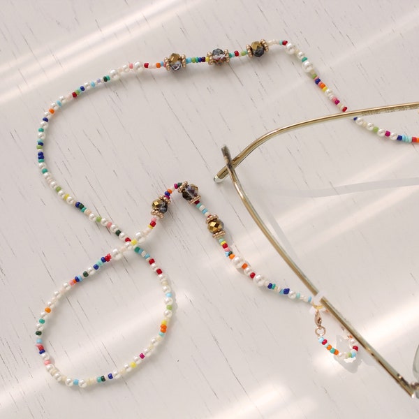 Multi beaded glasses chain classic pearl and glass beads sunglasses chain. rainbow beads, gemstone beads glasses necklace. gift for her