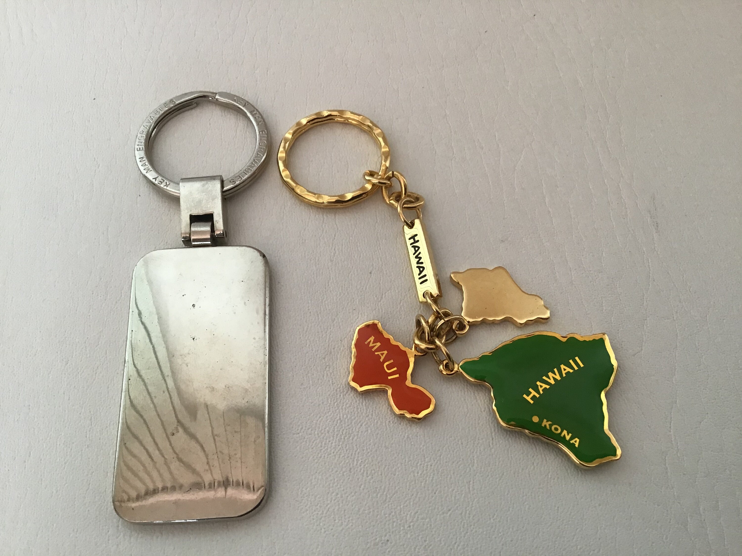 Vintage Hawaii Keychain avec charmes Key Man Engravables All Etsy