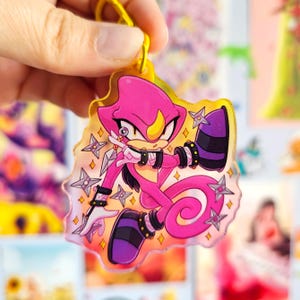 Espio the Chameleon Team Chaotix Colourful Gradient Acrylic Keychain Charm
