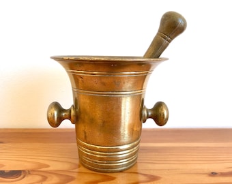 Vintage Brass Mortar and Pestle With Handles, Herb Grinder, Herb Crushing Tool