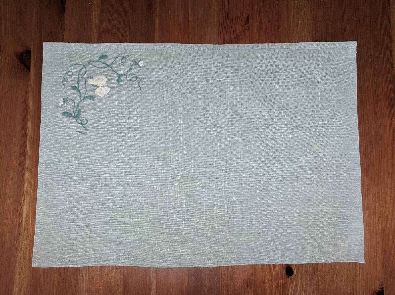 Made in USA Handembroidered Placemats Set of 4 17 Etsy