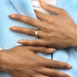 Delicate Brushed Gold Band · 5mm Gold Wedding Band · Simple Wedding Ring · Bridal Gold Ring · Engraved Bridal Ring