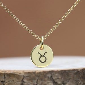 Colar com pingente de touro em ouro 14k · Colar com pingente redondo · Colar personalizado com signo do zodíaco · Joias de astrologia