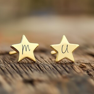 Pendientes con forma de estrella · Pendientes con letras grabadas a mano · Pendientes con estrellas bonitas · Pendientes personalizados · Regalo para el día de San Valentín