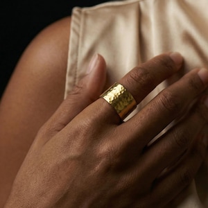 Gold Hammered Ring · Wide Gold Band · Simple Hammered Band · Personalized Wedding Ring · Engraved Wedding Band