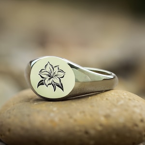 14k Gold Flower Signet Ring · Engraved Flower Ring · Gift For Her · Custom Flower Ring