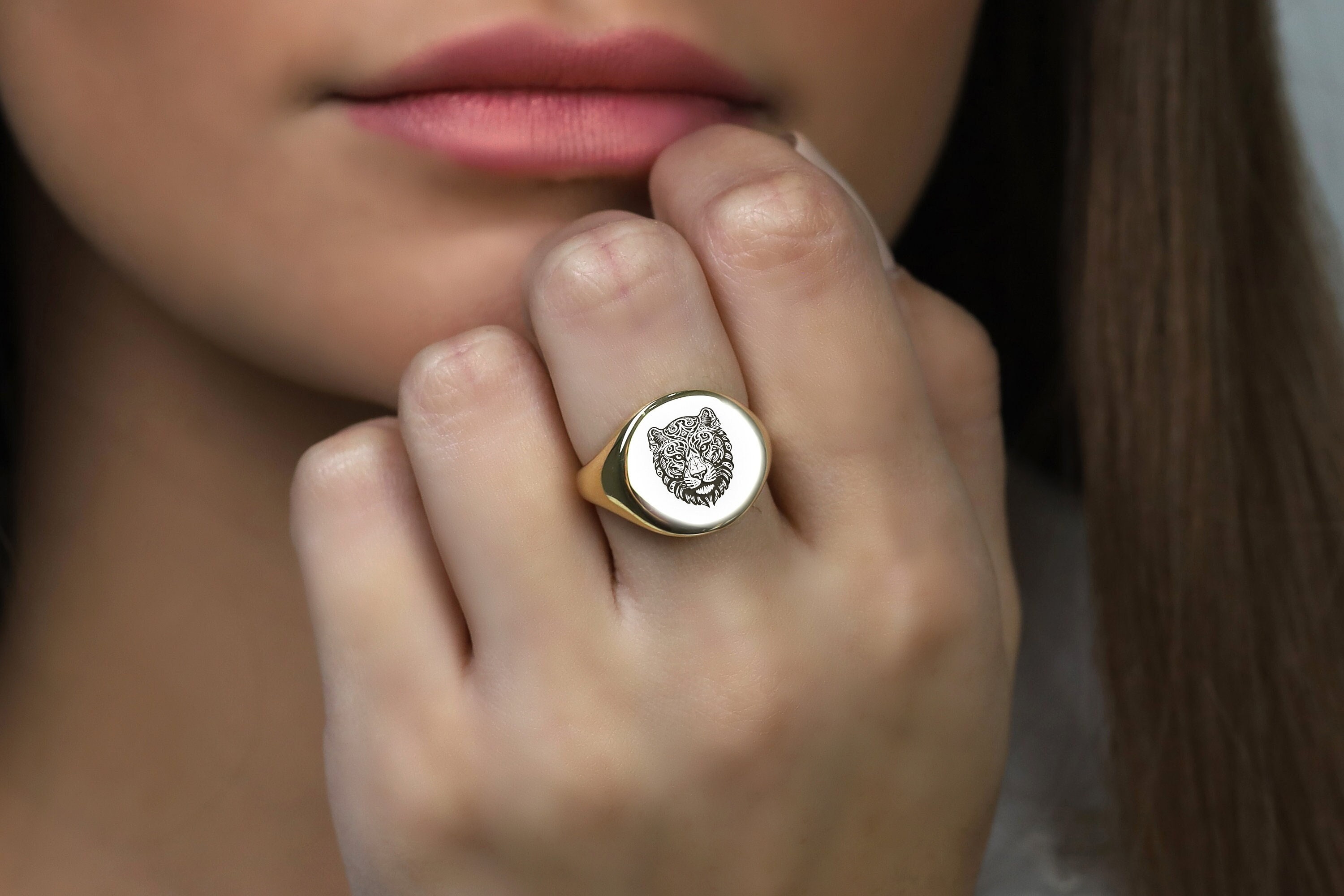 Engraved Majestic Tiger Gold Ring · 14k Gold Tiger Signet Ring · Animals Ring · Unisex Ring