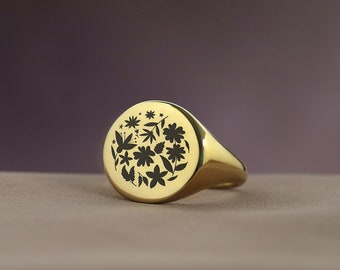 Engraved Flowers Ring  · 14k Gold Flowers Signet Ring · Bold Statement Ring · Women Ring