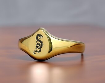 Kundenspezifischer Drachen-Goldring - Chinesisches Symbol Ring - Gravierter Drachenring - Zarter Birnenring