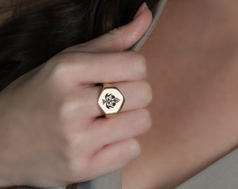 Engraved Poker Spades Ring · Custom Poker Symbol Ring · Unisex Ring · Gamblers Ring · Hexagon Shaped Ring