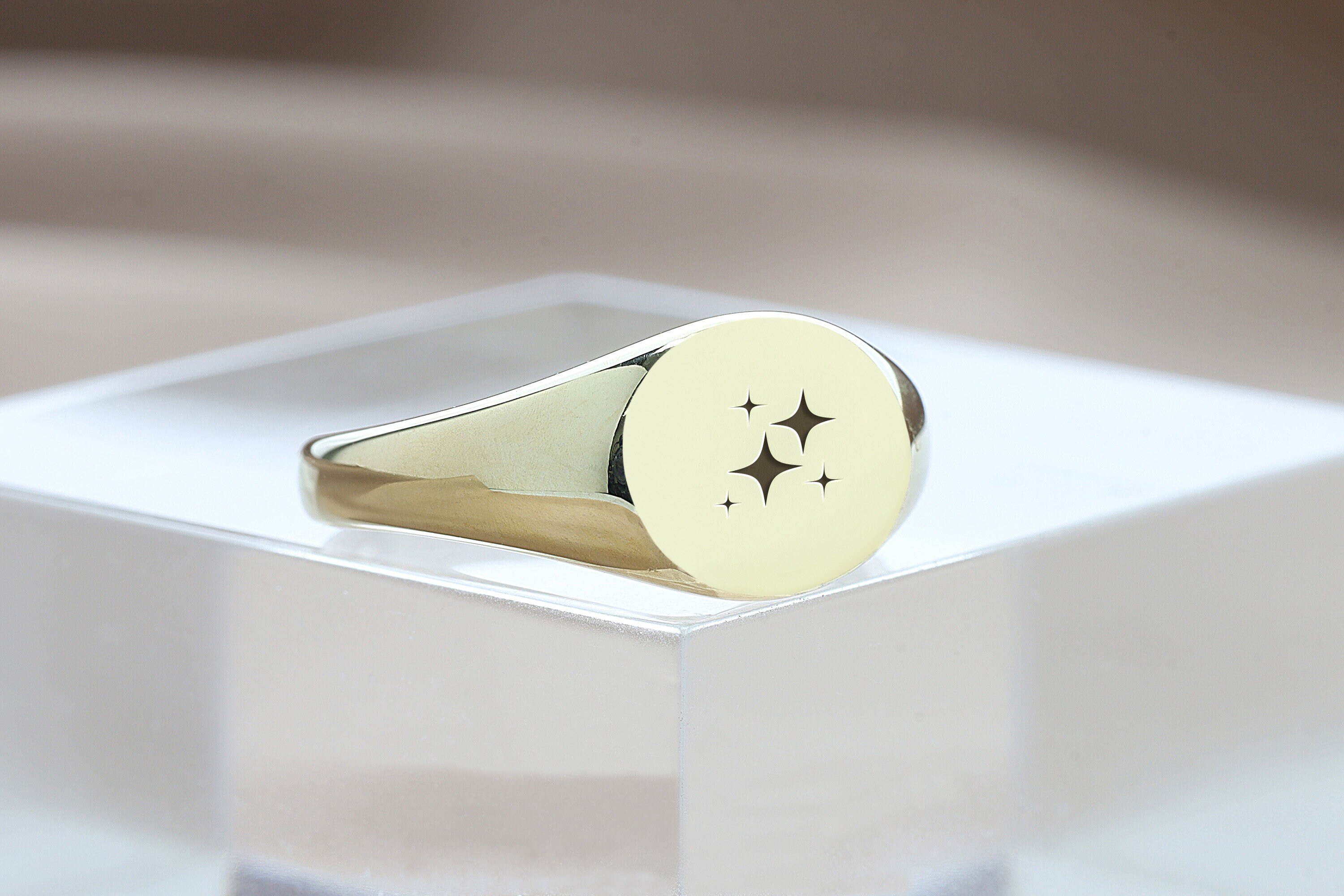 Cute Stars Engraved Ring · Star Pattern Ring · Gift for Her · 14k Gold ...