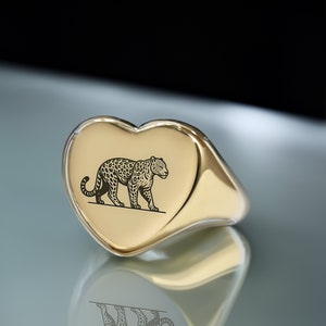 Engraved Leopard Signet Ring · Personalized Animal Ring · Custom Ring · Heart Shaped Ring