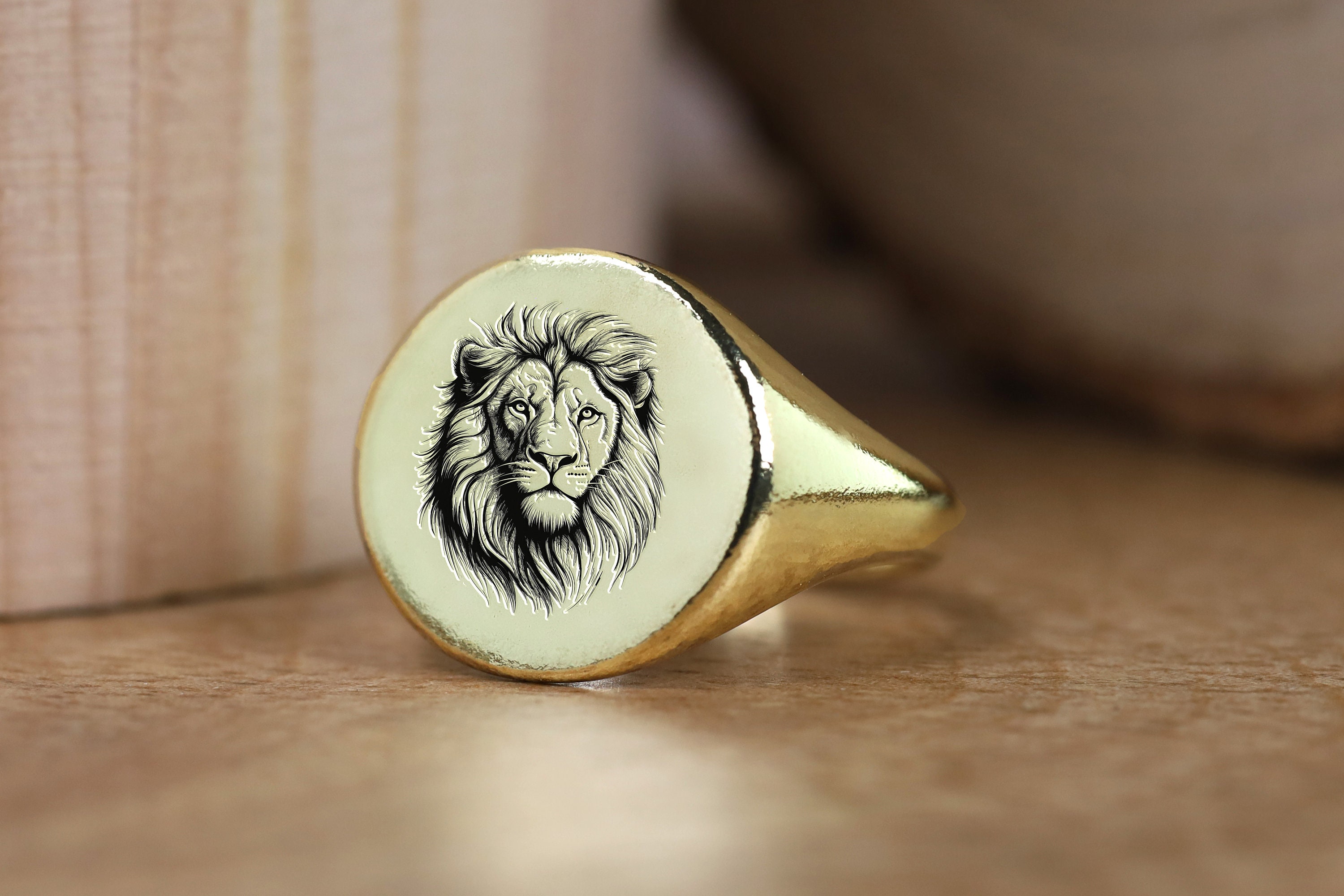 18K Lion Ring Animal Ring Personalized Ring Gold Signet Ring 14K Gold Lion Engraved Ring