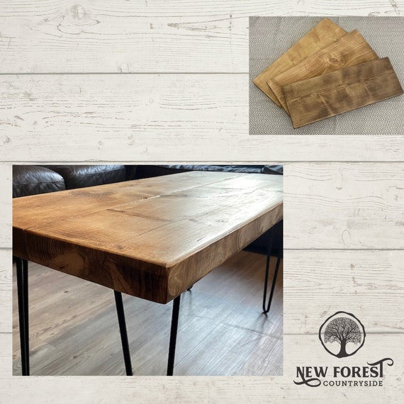 Petite table basse pieds en épingle et bois massif pour salon