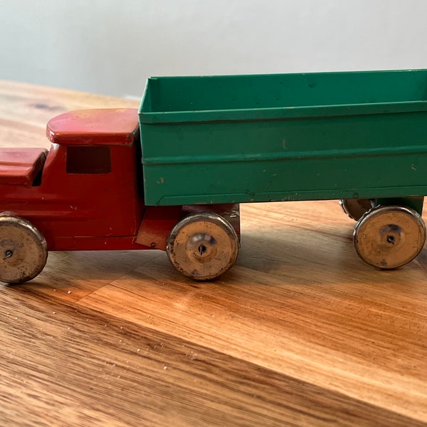 Metal Vintage Farm Truck | Retro Kids Toy | Collector Car