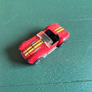 Hot Wheels Vintage 1982 Shelby Cobra Red 1:64 Collectible Die Cast Convertible Toy Car
