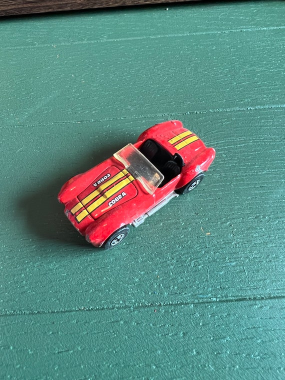 Hot Wheels Vintage 1982 Shelby Cobra Red 1:64 Collectible Die Cast