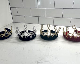 Diademas y tiaras para cosplay de CHOICE en varios colores: rojo, azul, negro y verde.