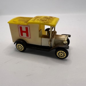 Model T Ford Ambulance Vintage 1912 Express Classic Truck