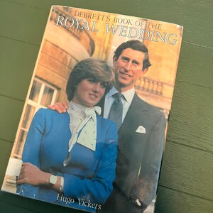Debrett’s Book The Royal Wedding Official Souvenir Vintage Coffee Table Book Prince Charles and Princess Diana (1981)