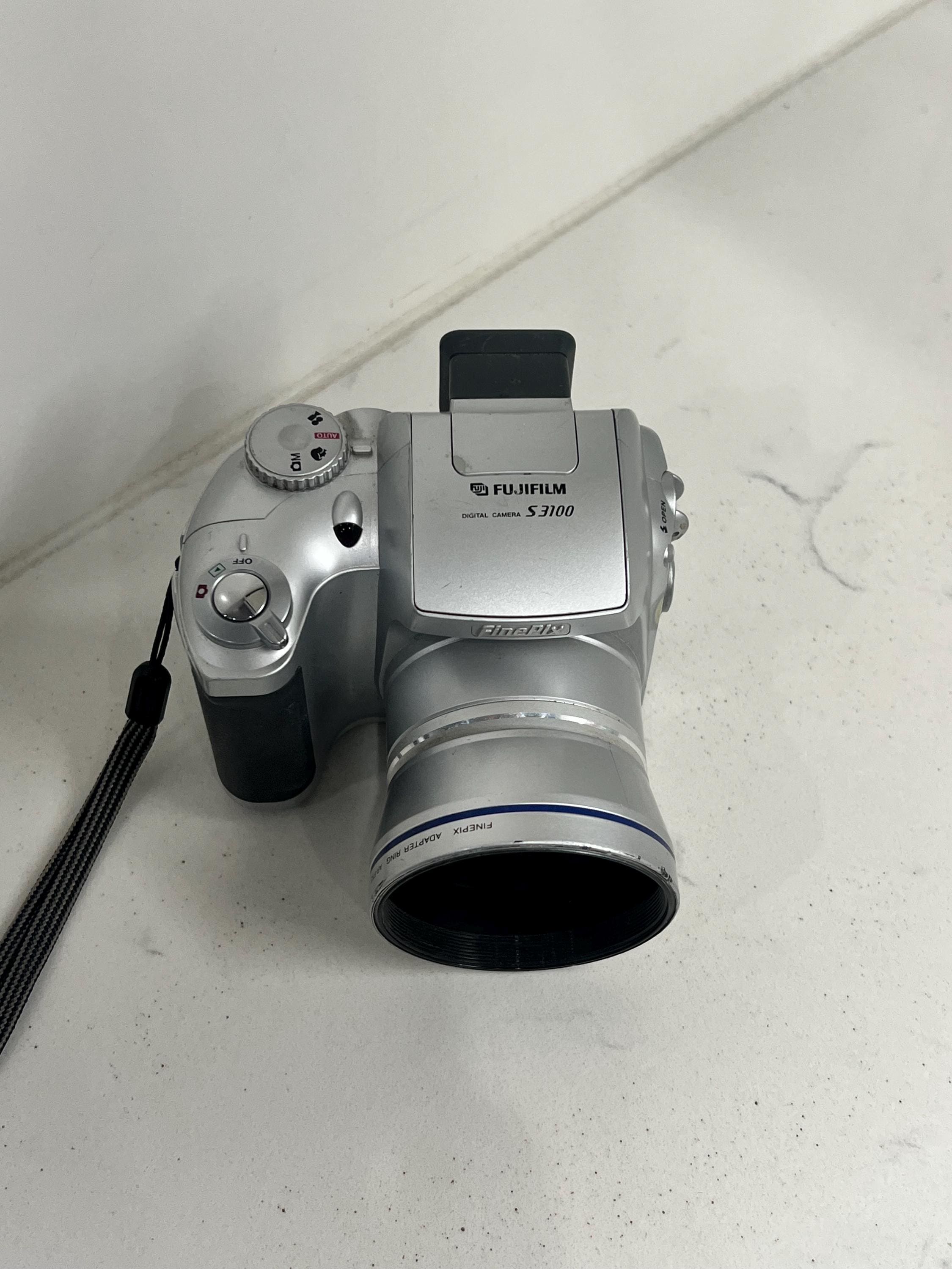 Fujifilm Finepix S3100 4MP Digital Camera With 6x Optical Zoom