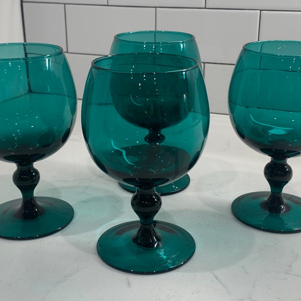 Set of 4 Vintage Emerald Green Pedestal Goblets | Mid Century Glassware