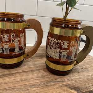 Set of Vintage Grain Belt Beer Las Vegas Brown Glass Siesta Ware Wood Handle Mugs