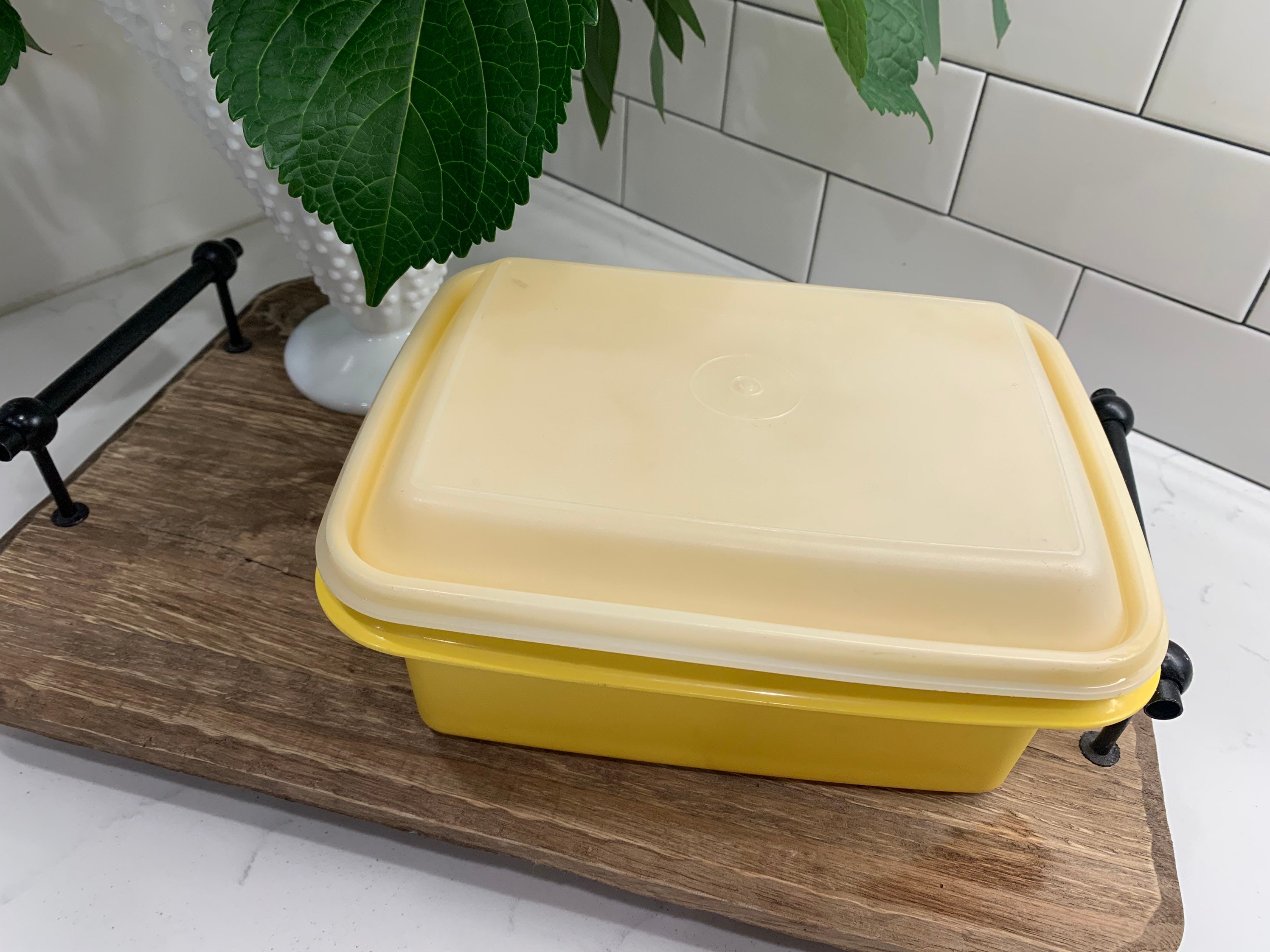 Vintage Tupperware Lunch Box Yellow Pre-owned 