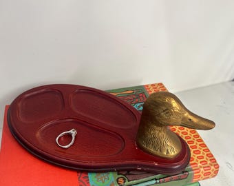 Bandeja organizadora de joyas de latón vintage con diseño de pato, ideal para tocador o escritorio.