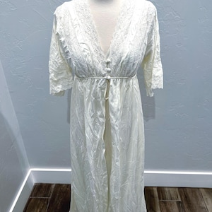 Vintage 1960s Lingerie Nylon Chiffon Sheer 2-Piece Nightgown & Robe Set