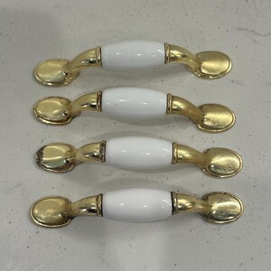 Vintage, 4 poignées de tiroir en laiton et en céramique blanche, 3 po. au centre, or