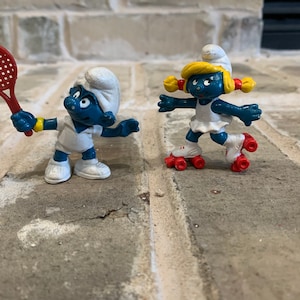 Vintage Peyo Smurfs Collectible Figurines Tennis Smurf and Roller Skating Smurf